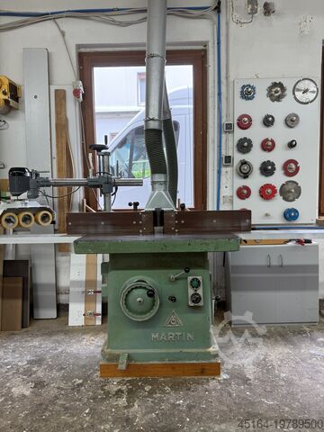 Настольный фрезерный станок с подачей Martin 