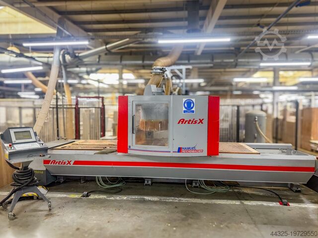 Обрабатывающий центр с раскладывающимся столом REICHENBACHER ARTIS X