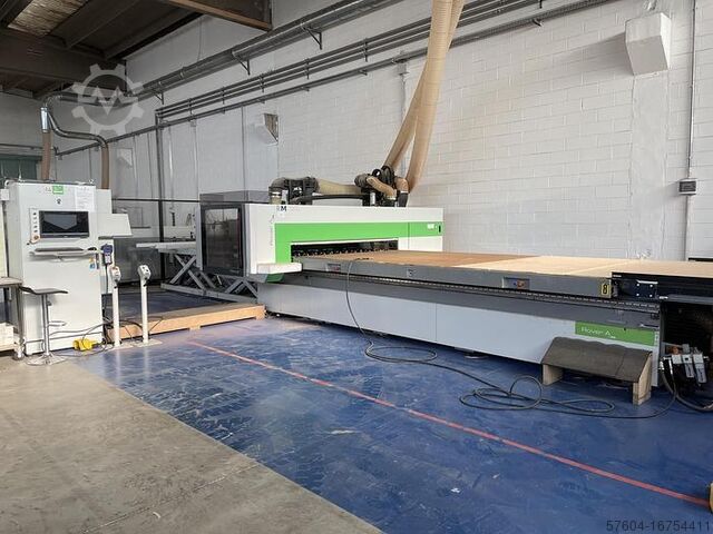 Раскроечный обрабатывающий центр с автоматической обработкой... Biesse Rover A FT 2243