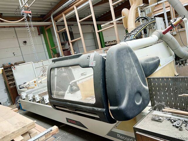 Обрабатывающий центр с ЧПУ SCM RECORD-130 TV