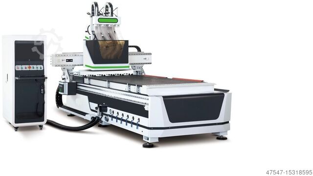 Обрабатывающий центр WOODLAND MACHINERY SX1325A-4