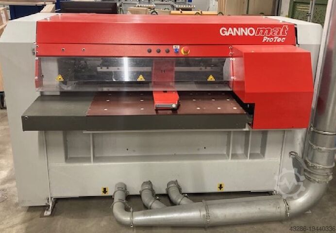 Обрабатывающий центр с ЧПУ Gannomat Protec 571 CNC