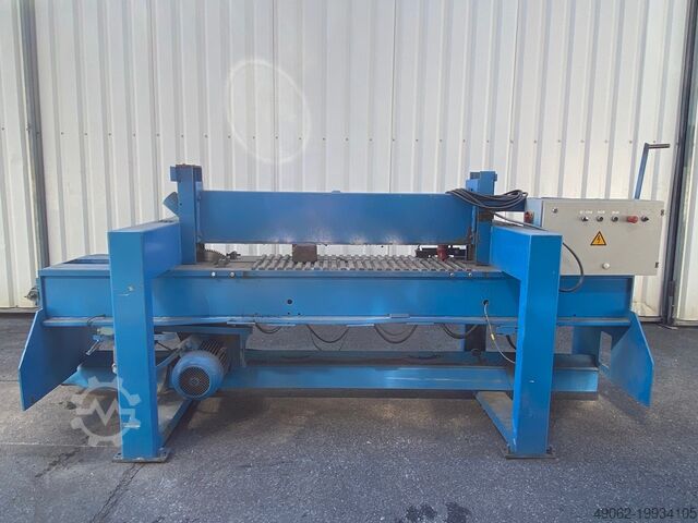 Машинка для обрезания HOLZMA PS1500EL