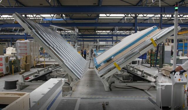 Станция бабочки с деревянным каркасом H&M 