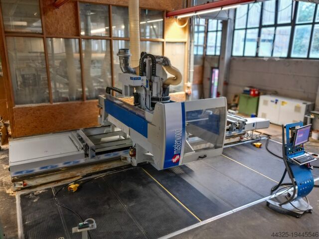5-осевой обрабатывающий центр MASTERWOOD PROJECT 4005 L