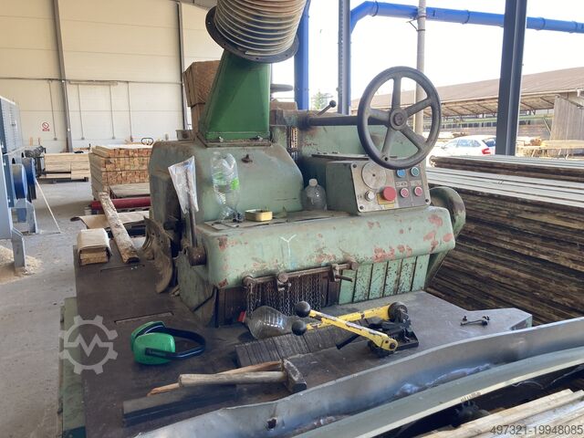 Одновальный раскроечный станок MEZ Frenštát p. Radh. F200