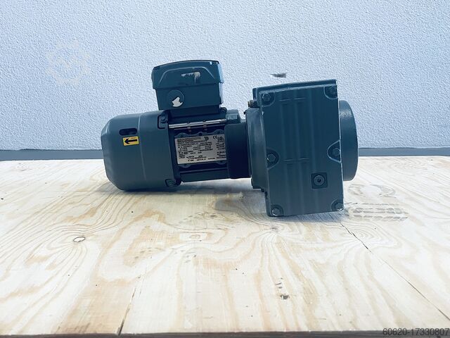 Мотор-редуктор SEW-EURODRIVE FH47/GDRS71S6BE05HR/ISU/TF