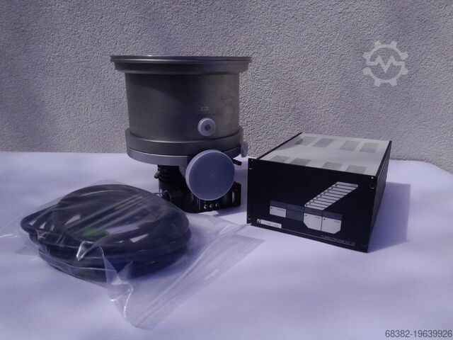 Вакуумный насос Leybold Turbovac 1100 C