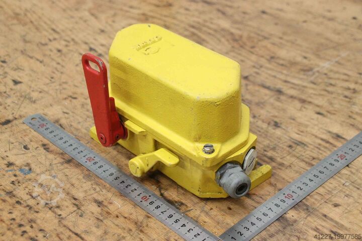 аварийный выключатель с тросовым приводом Kiepe SEB 00