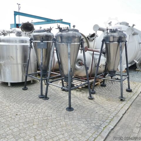 Нагревающийся/охлаждаемый напорный бак объемом 265 литров из V2A Niro Atomizer 7899