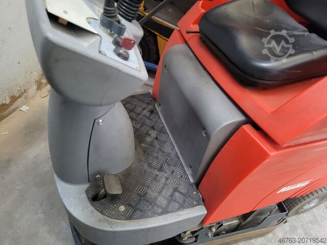 Скруббер-сушилка Hako Hakomatic B 750 R