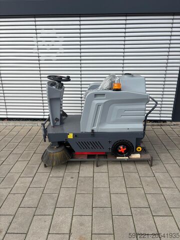 Подметально-вакуумная машина с местом для оператора [div] Westfield S1250 Aufsitzkehrmaschine Neugerät