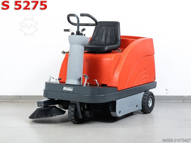 Подметальная машина Hako Jonas 900 V бензиновая Hako Jonas 900 V BENZIN - 637h