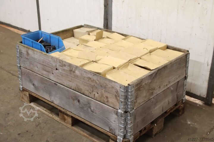 Шестигранные болты M24 600 кг Diverse 8.8 div Größen schwarz/verzinkt