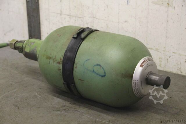 Аккумулятор давления 10 л. Bosch 0 531 014600