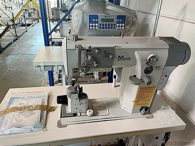 столбовая швейная машина Dürkopp Adler 888-356122-M