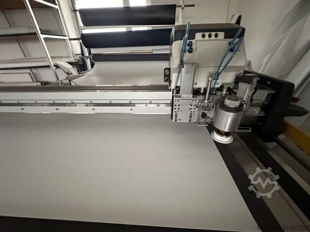 станок для раскроя ткани bullmer Premiumcut ELC CV