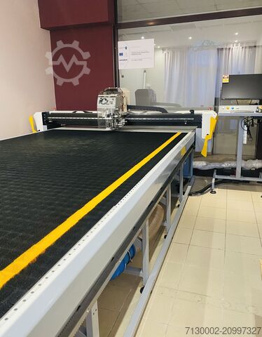 станок для раскроя ткани OROX T300