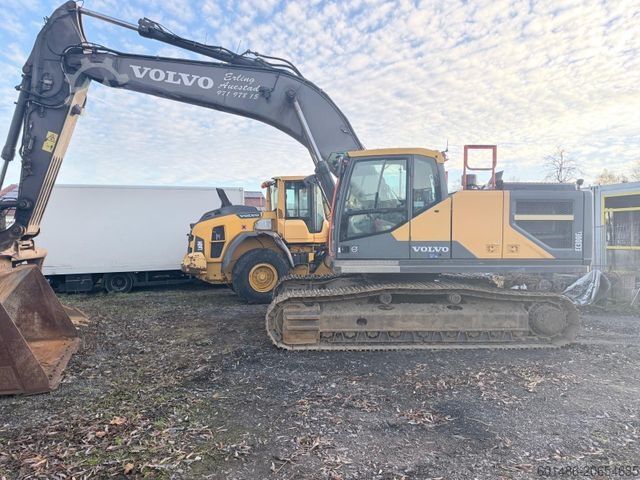 Гусеничный экскаватор VOLVO EC 300 EL mit GPS