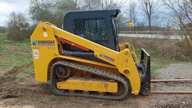 Компактные погрузчики Gehl RT 175