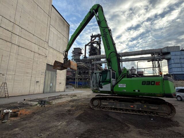 Перегрузочный экскаватор с двухчелюстным грейфером Sennebogen 830 Raupe (E)
