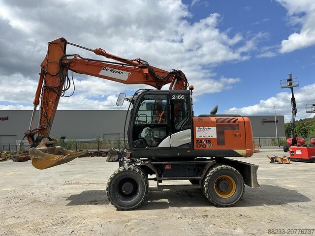 Колесный экскаватор Hitachi ZX170W-5B