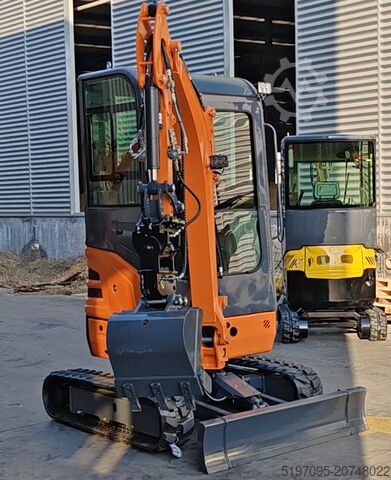 Мини-экскаватор – В наличии! Tec-Point GmbH - 2,0 t Kubota Motor D902 LT20P Schnellwechsler - Kabine+Heizung
