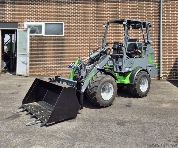 мини-экскаватор WCM L2316