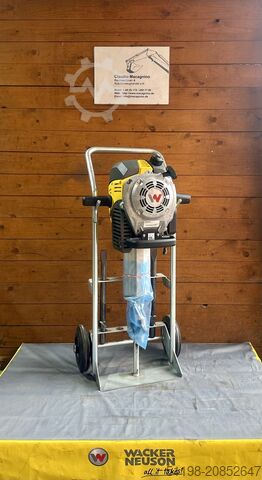 Бензиновый молоток Wacker Neuson BH 65 Benzinhammer NEU