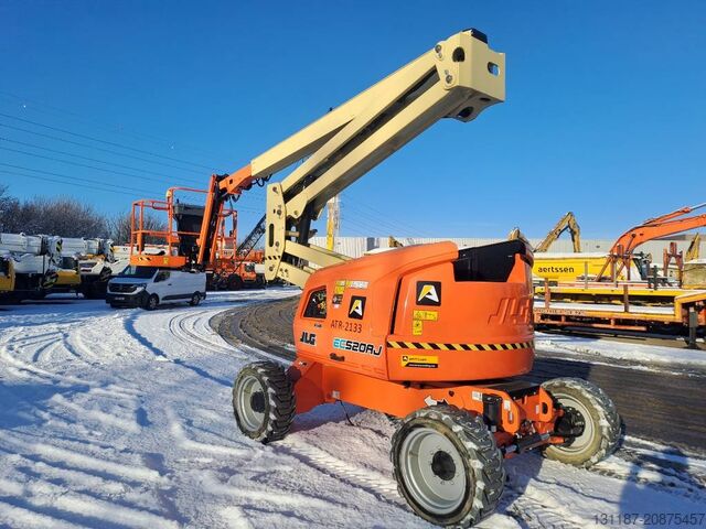Телескопическая платформа JLG EC520AJ