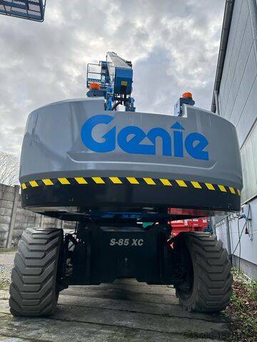 Дизельный телескопический подъемник Genie S85XC Genie S-85 XC