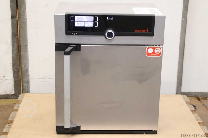 Инкубационный шкаф / лабораторная печь Memmert IN30  +20 °C bis +80 °C