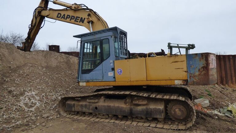 гусеничный экскаватор с гидравликой FURUKAWA 645E