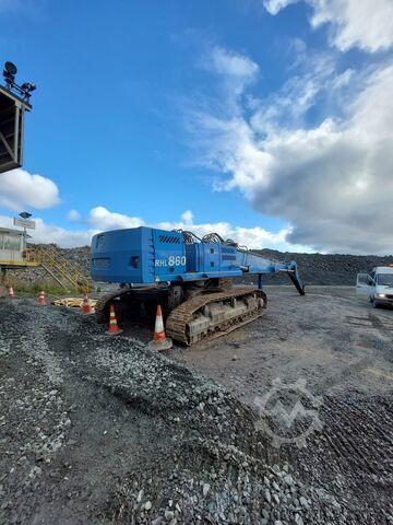 мобильный экскаватор / перегружатель материалов Fuchs Terex RHL860D