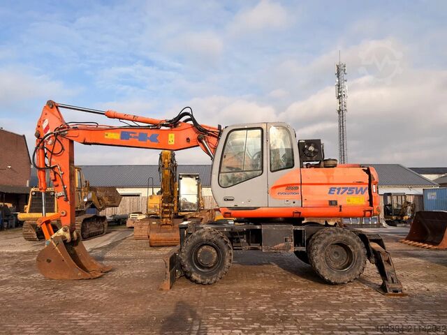 Колесный экскаватор Fiat Kobelco E175W