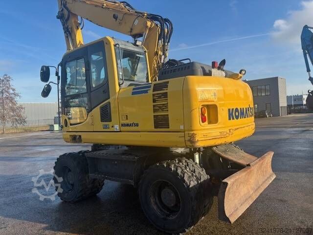 Колесный экскаватор Komatsu PW 160-8