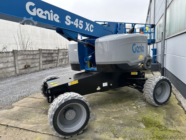 Дизельный подъемник с телескопической стрелой Genie S-45 XC Genie S-45 XC