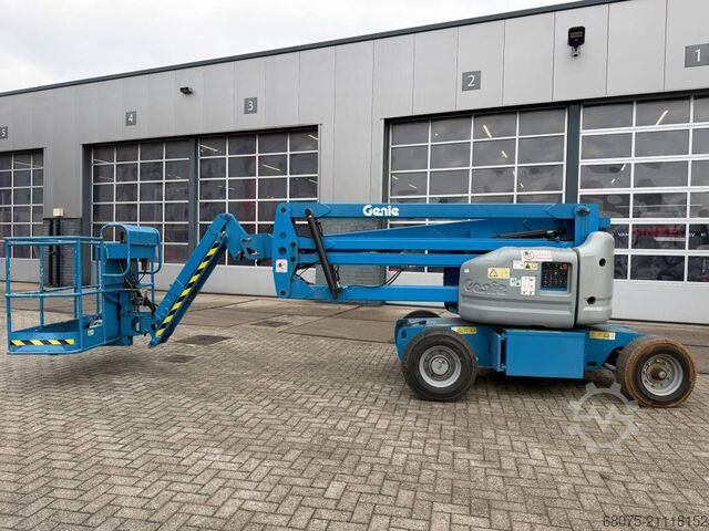 Шарнирно-телескопическая рабочая платформа Genie Z 45/25 DC