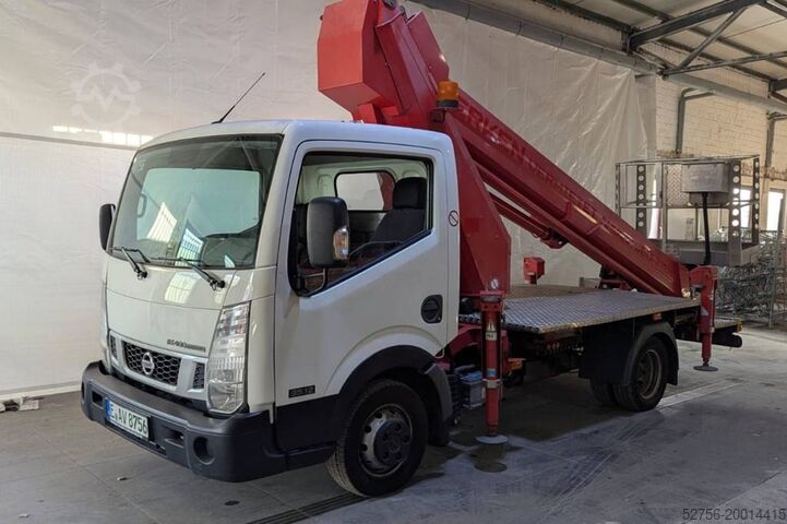 Платформа, установленная на грузовике Ruthmann TB 270