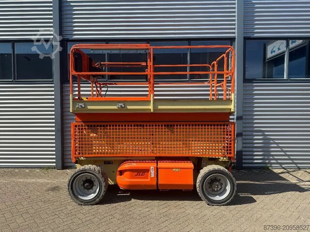 Шарнирно-телескопическая рабочая платформа JLG 4069LE Hoogwerker Schaarhoogwerker
