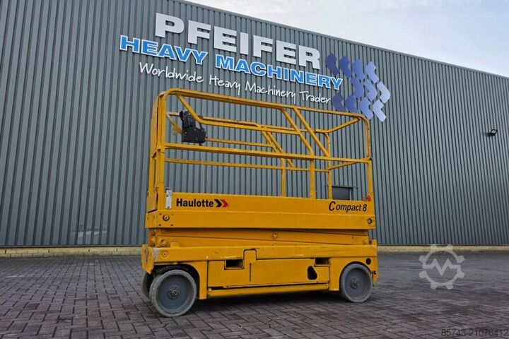 Ножничный подъемник Haulotte Compact 8 Electric, 8.2m Working Height, 350kg Cap