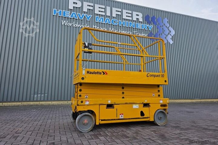 Ножничный подъемник Haulotte Compact 10 Electric, 10m Working Height, 450kg Cap