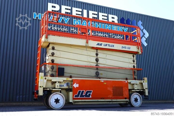 Ножничный подъемник JLG SL245-12 Diesel, 4x4x4 Drive, 26.5m Working Height