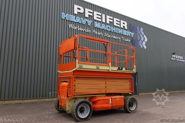 Ножничный подъемник JLG M4069 Hybrid, 14.2m Working Height, 360kg Capacity
