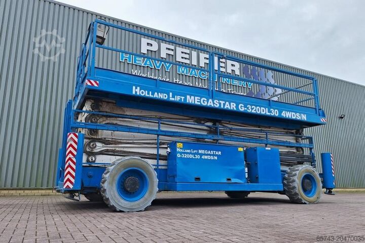 Ножничный подъемник Holland Lift Megastar G320DL30 4WDS/N Diesel, 4x4x4 Drive, 34m