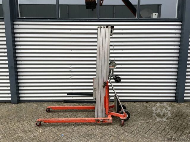 Строительный лифт Genie SLC-24 Materiaallift kanaallift