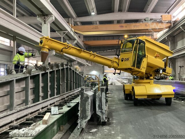 Самоходная бетонораспределительная машина PAI 