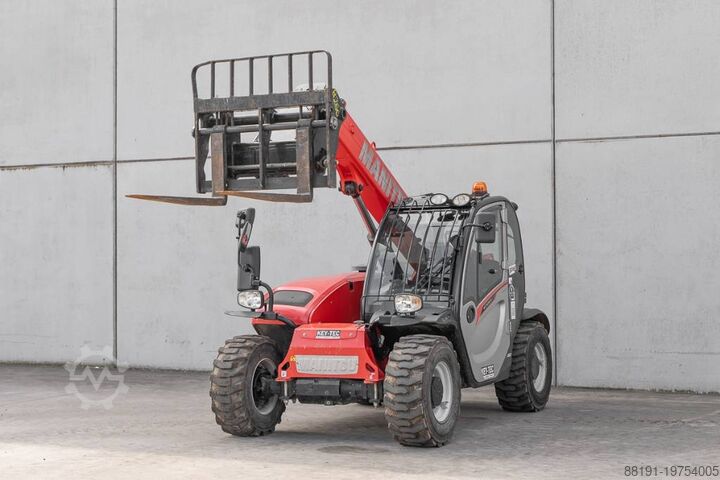 Телескопический погрузчик Manitou MT 625