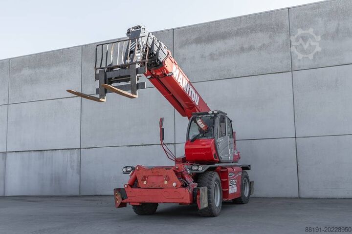 Телескопический погрузчик Manitou MRT 3255