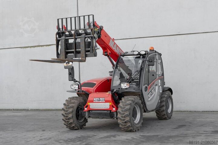 телескопический погрузчик Manitou MT 625